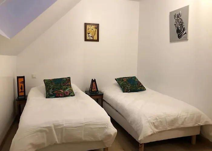 Elen's At The Bucorde